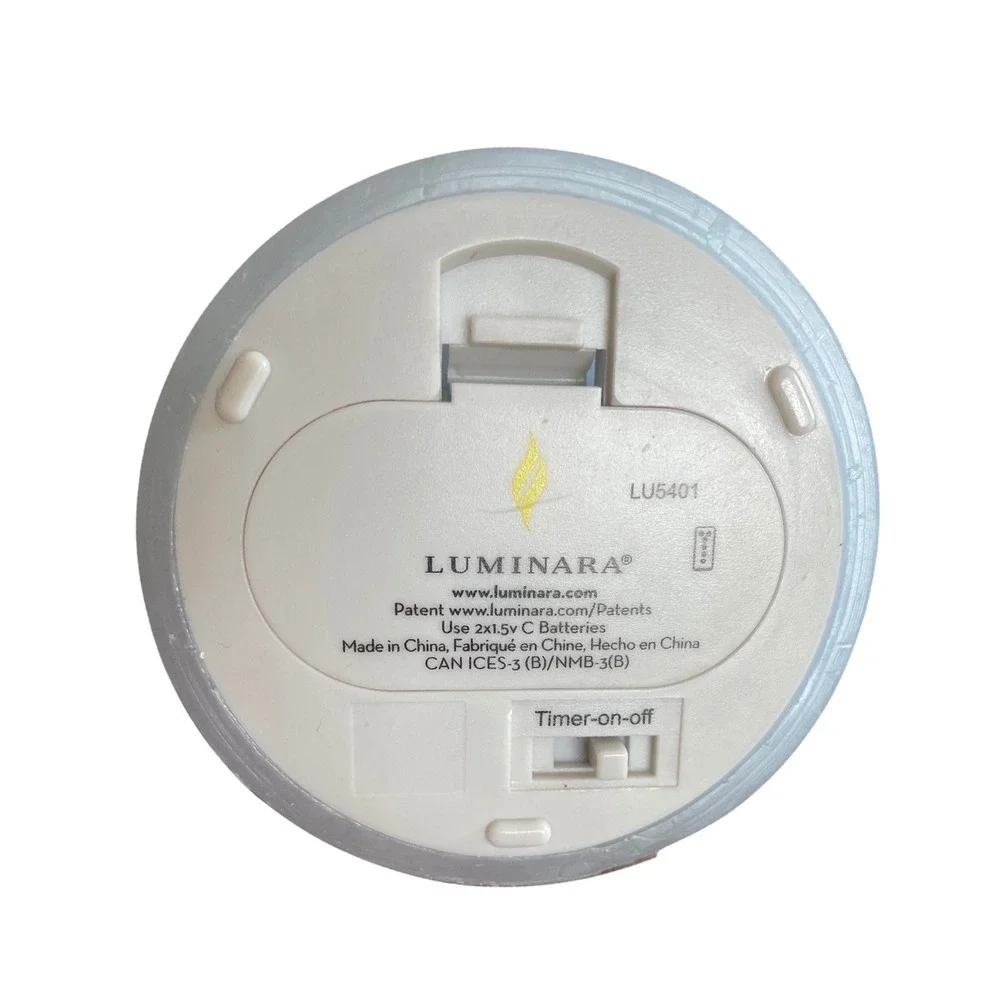 Luminara Blue Flameless Pillar Candle Real Flame Effect Timer LU5401 3x5